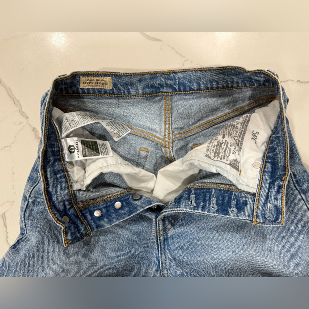 Levi’s premium 501 original fit jeans - Picture 4 of 11